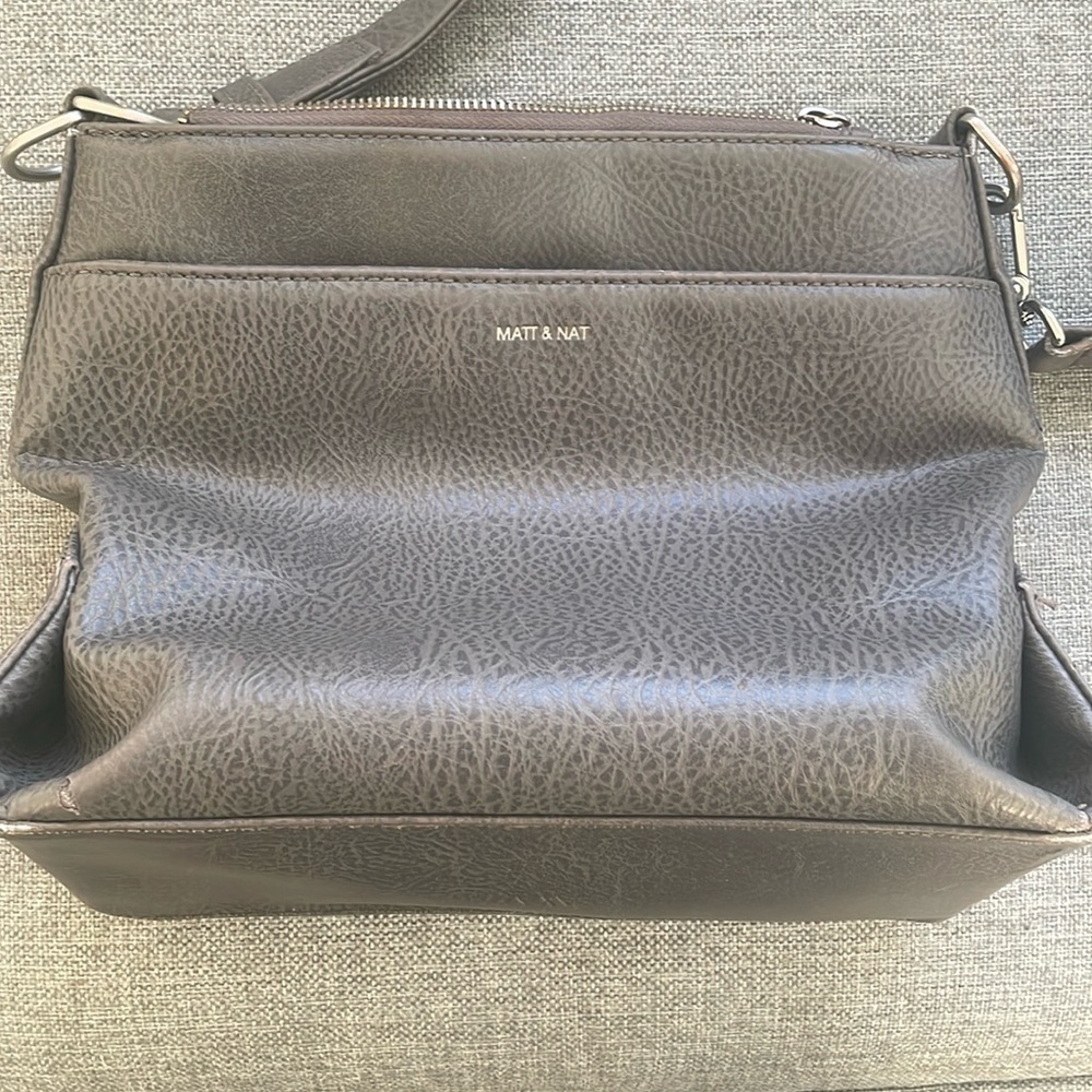 GC Matt & Nat Grey Vegan Leather Cross Body Bag